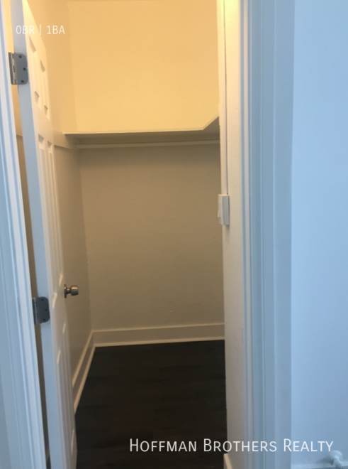 1017 S. Kingsley Dr.