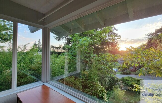 13709 SE 23 ST