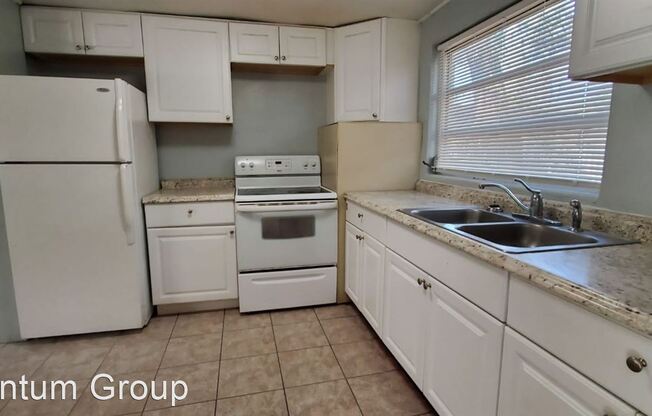 605 S. 70th St. Apt A 605 S. 70th St. Apt B