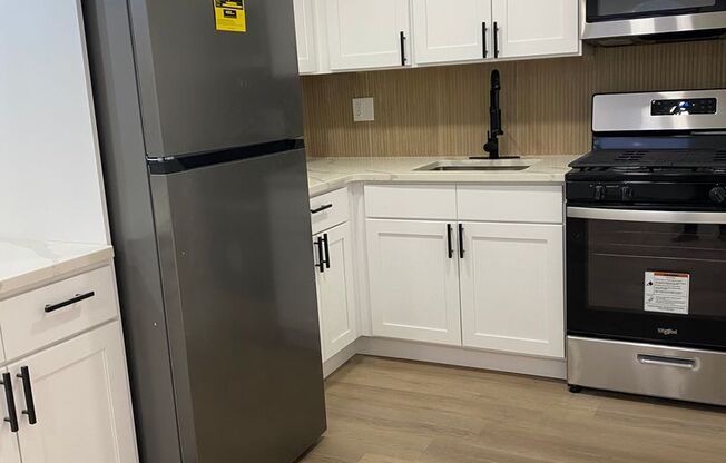 1 bed, 1 bath, $1,725, Unit 409