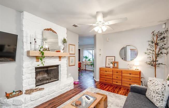 1730 TIMBER RDG RD