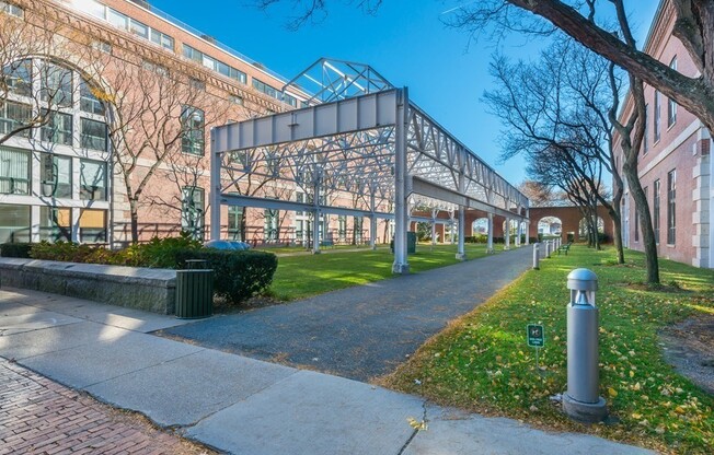3 beds, 2 baths, 1,205 sqft, $5,250, Unit 5-519