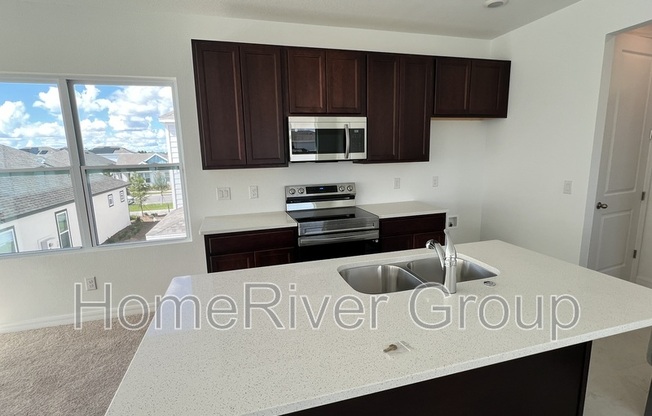 3133 VOYAGER AVE