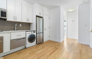 2 beds, 1 bath, $3,995, Unit 2F