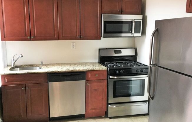 930-Berkeley Manor, LLC