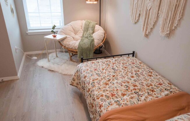 2 beds, 2 baths, $1,006, Unit 324