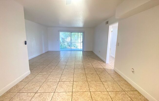 First Floor 2 Bedroom, 2 Bath Condo in Maitland!