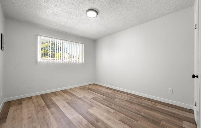 2 beds, 1 bath, 875 sqft, $1,688, Unit 7a