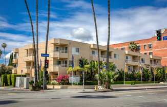 Apartment Building in Los Angeles