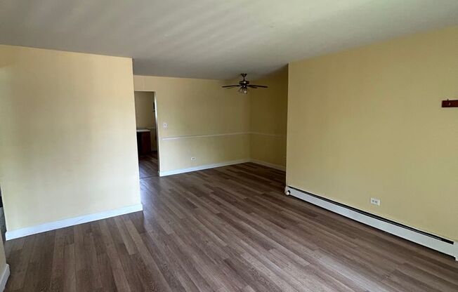 2282 West Nichols