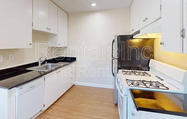 998 IGNACIO BLVD
