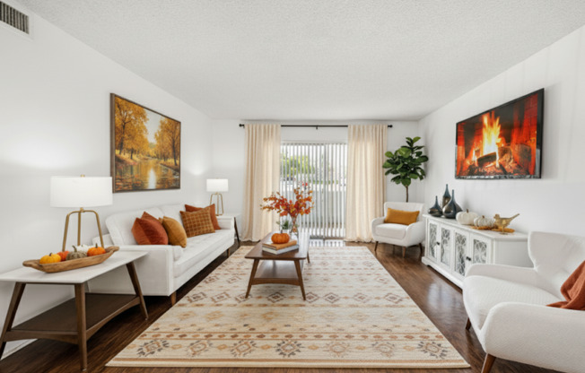 2 beds, 2 baths, 833 sqft, $1,768