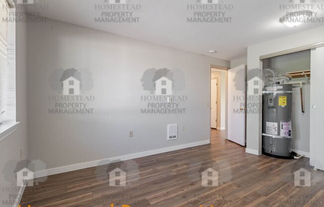 2 beds, 1 bath, 982 sqft, $1,299, Unit VISTA RIDGE