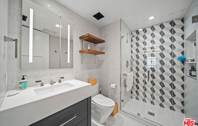 2 beds, 2 baths, 1,730 sqft, $6,750, Unit 812