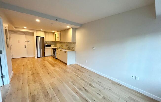 1 bed, 1 bath, $3,407, Unit 4-J