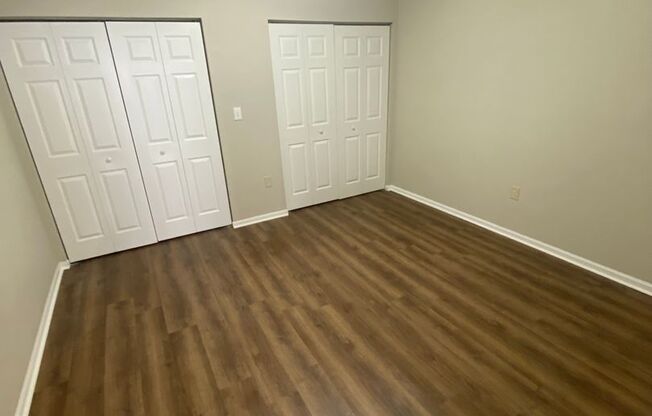 2 beds, 1 bath, 1,000 sqft, $1,250, Unit 102