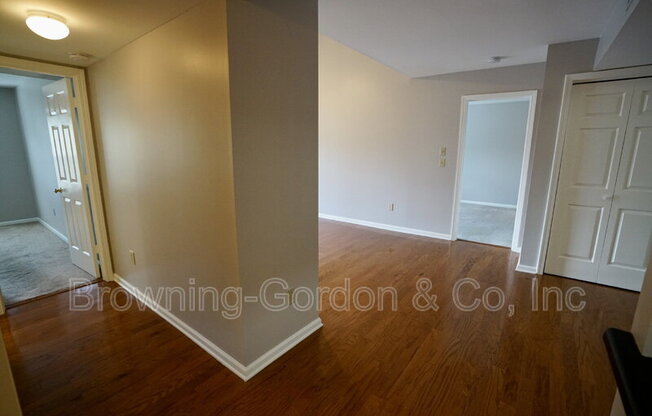 281 HILLSBORO PL