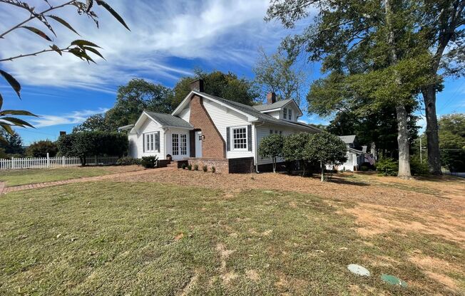 Updated 3/2 House in Old East Rome $2,295