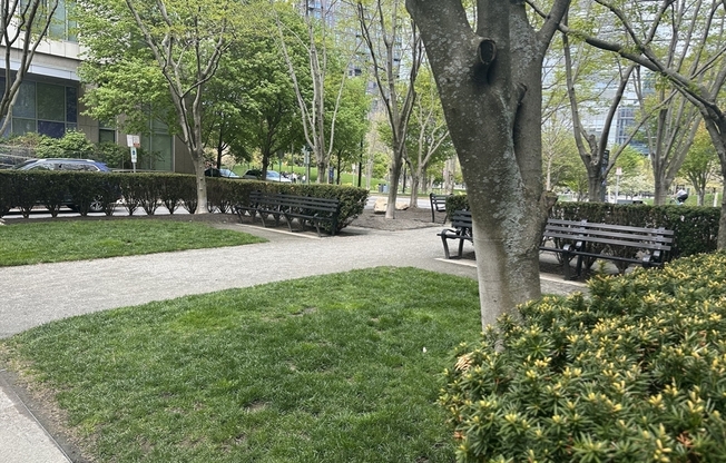 1 bed, 1 bath, 867 sqft, $3,600, Unit 423