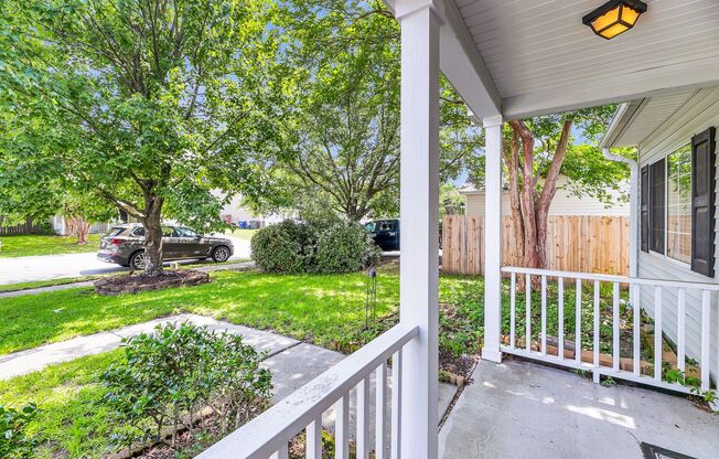 Stylish Living with Spacious Backyard!