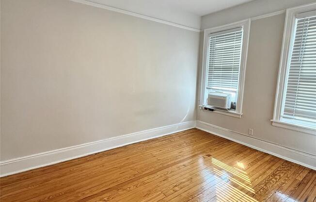 42 2 25 AVE