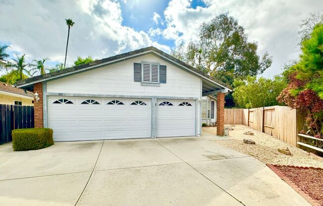 Wonderful Single Story Home on Quiet cul-de-sac location and neighborhood, just minutes to downtown Fallbrook!