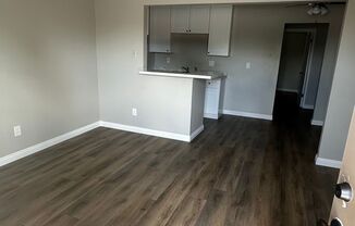 2 beds, 1 bath, 588 sqft, $1,800