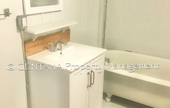 Studio, 1 bath, $875, Unit 1436