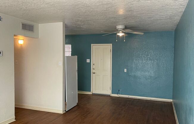 1 bed, 1 bath, $725