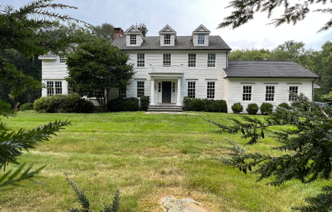 120 MERWINS LN