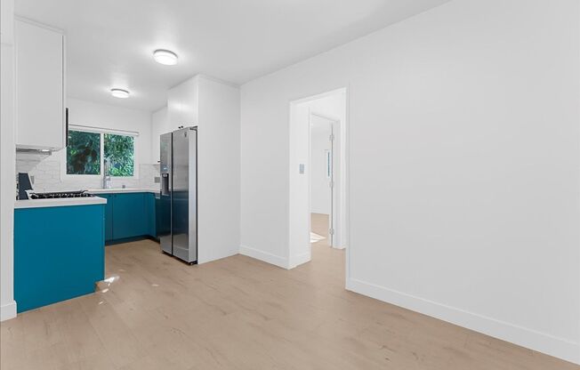 1345 N LAS PALMAS AVE