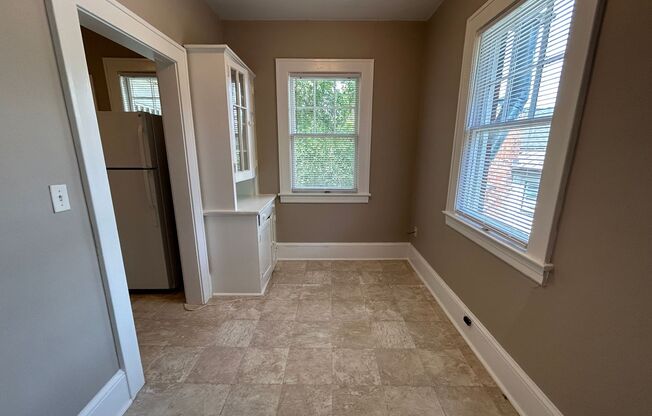 Adorable One Bedroom Apartment in Dilworth!