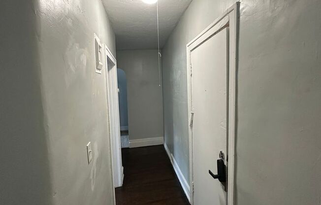 Studio, 1 bath, 600 sqft, $895, Unit Unit 6