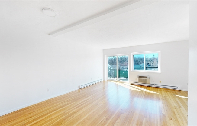525 HIGHLAND AVE