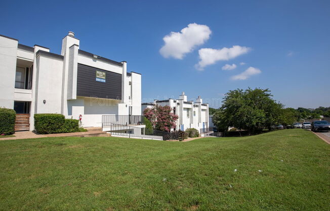 1 bed, 1 bath, 710 sqft, $925, Unit 1812