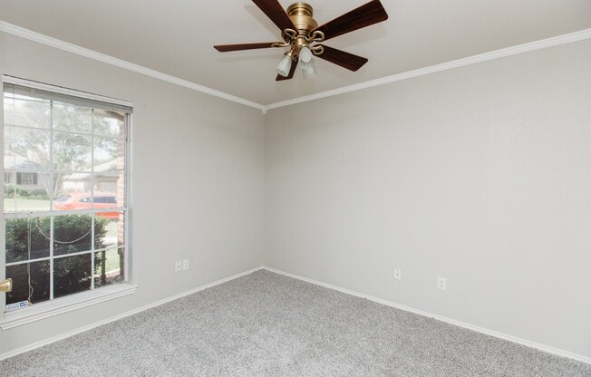 3112 WAVECREST BLVD