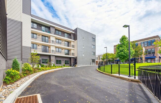 2 beds, 2 baths, 858 sqft, $1,795, Unit E04