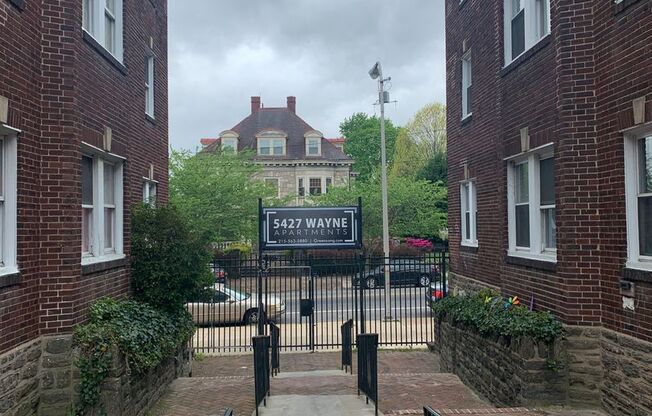 2 beds, 1 bath, $1,250, Unit E-22