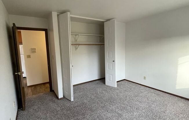 1 bed, 1 bath, $895, Unit 66