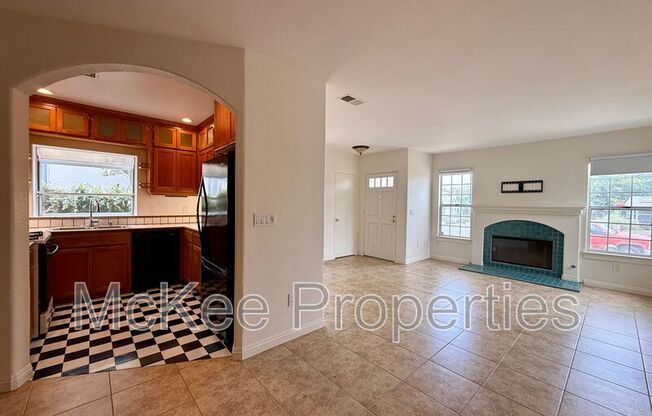 4734 E MTN VW DR