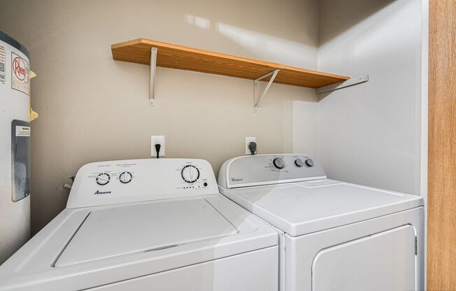 3 beds, 2 baths, 1,250 sqft, $2,199, Unit 3138