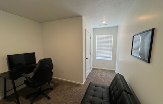 3 beds, 2 baths, $1,900