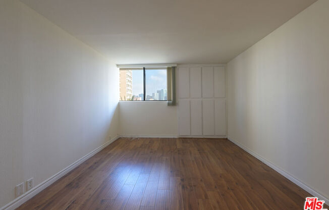 2 beds, 2 baths, 1,071 sqft, $3,999, Unit 801