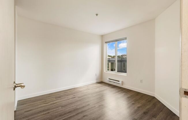 2 beds, 2 baths, 985 sqft, $2,615, Unit 305