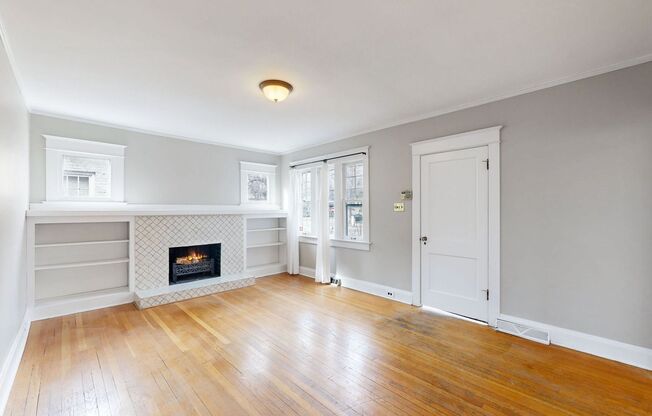 Amazing Congress Park Location 5 bed/2 bath home