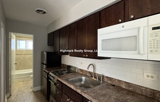 1735 W Bryn Mawr Ave