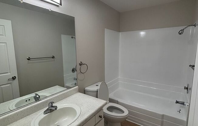2 beds, 2 baths, 1,000 sqft, $2,825, Unit 1N