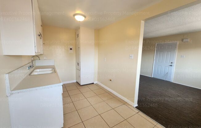 2 beds, 1 bath, 600 sqft, $850, Unit 6