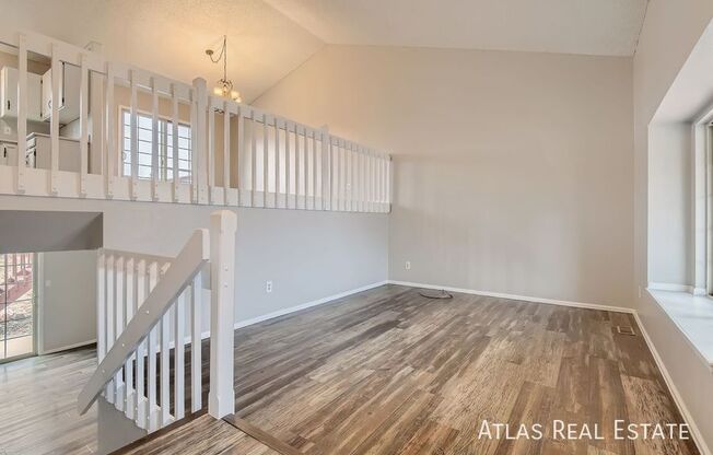 8055 PINOAK CT