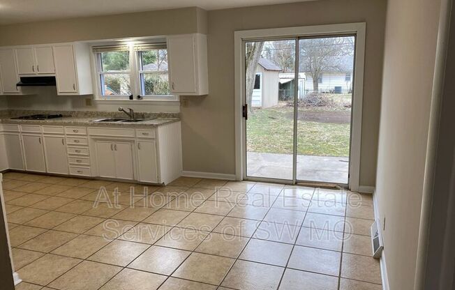 1468 E Seminole